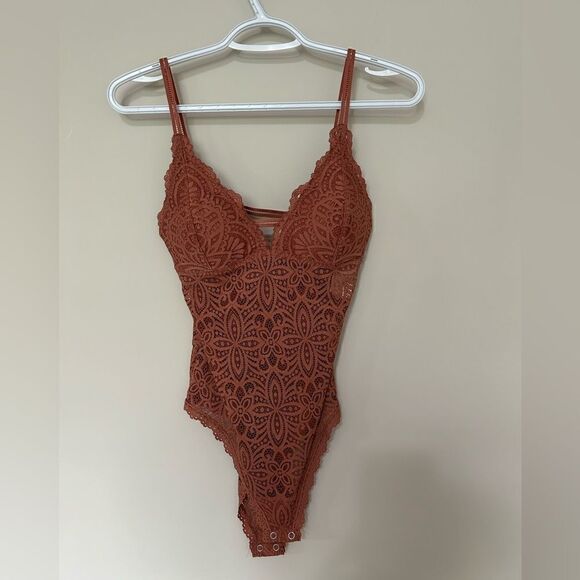 Gilly Hicks By Hollister Brown Lace Bodysuit - Picture 1 of 13